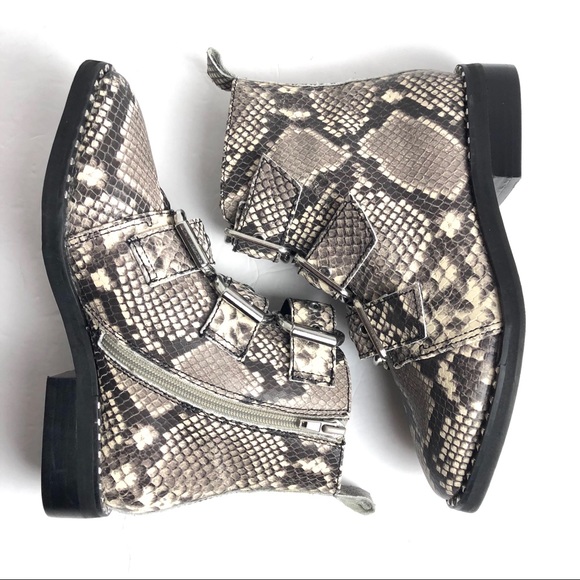 Steve Madden leather “Recharge” ankle boots - Picture 5 of 8